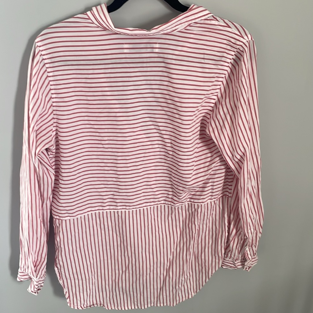 Buttons shirt - Picture 3 of 3